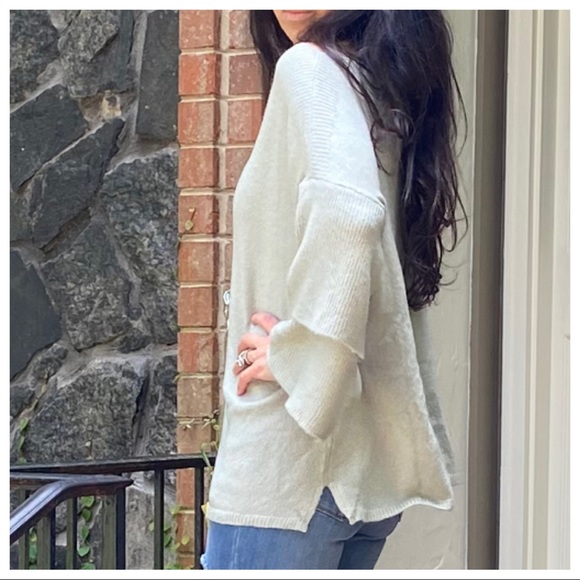 BOHO CHIC LAYERED SLEEVES LOOSE FIT SWEATER - Picture 14 of 16